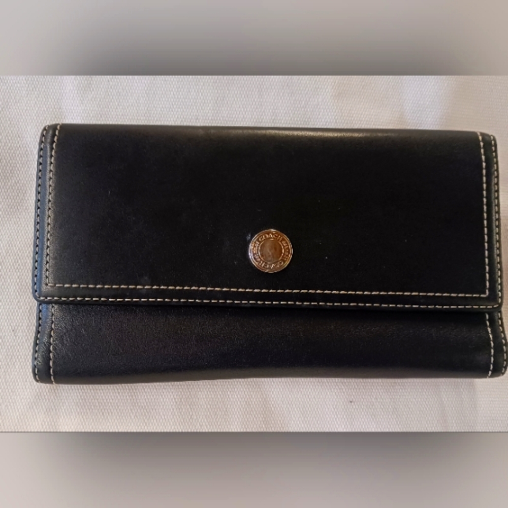 Coach Wallet - Picture 12 of 12